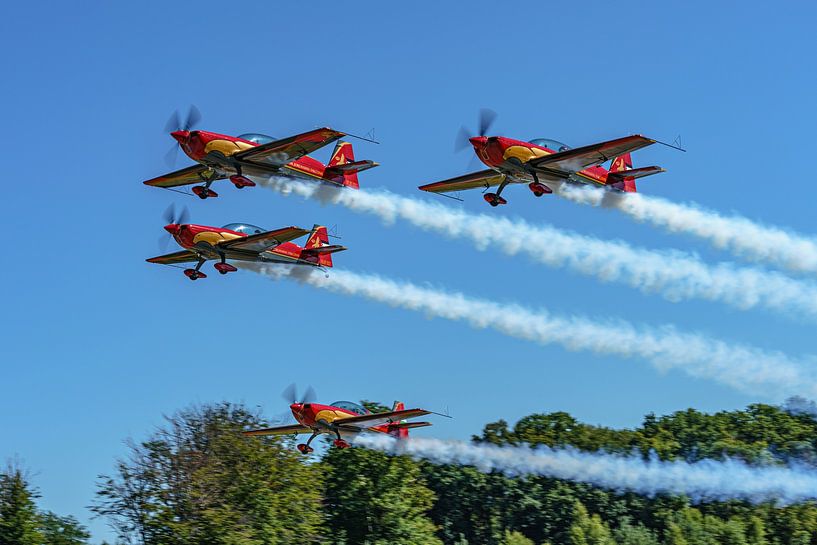 The Royal Jordanian Falcons take off for demo. by Jaap van den Berg