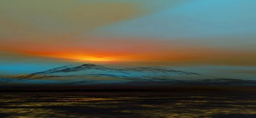 Berg in de schemering