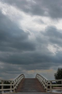 Un pont, mais où va-t-il ? sur Erna Böhre