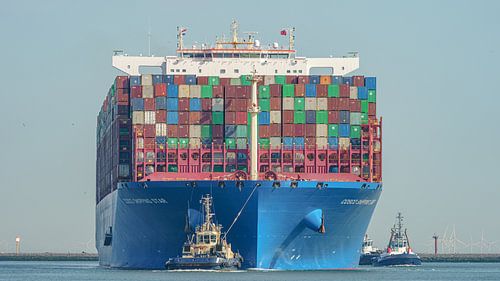 Arrivée du porte-conteneurs Cosco Shipping Star.