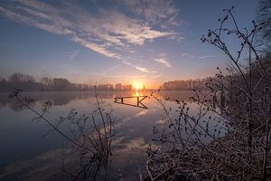 Prachtige zonsopkomst bij meer von Moetwil en van Dijk - Fotografie