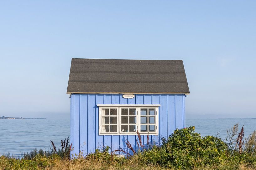 Blaues Strandhaus Æro Dänemark von Sander Groenendijk