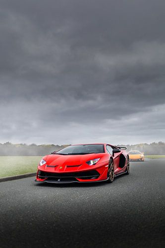 Lamborghini Aventador SVJ met mist