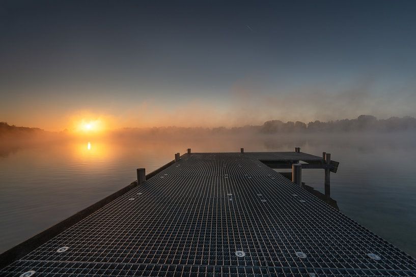 Sur le ponton au lever du soleil par Marc-Sven Kirsch