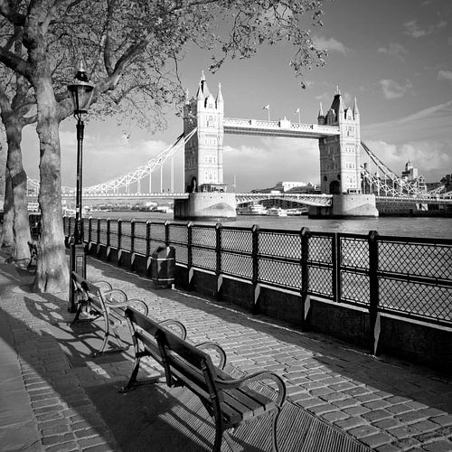 Tower Bridge by Melanie Viola