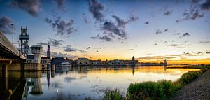 City of Kampen at the river IJssel during the night by Sjoerd van der Wal Photography