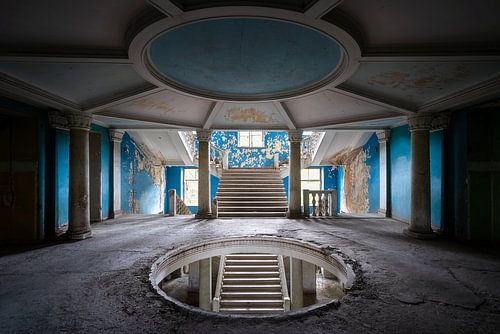 Escalier Bleu Abandonné.