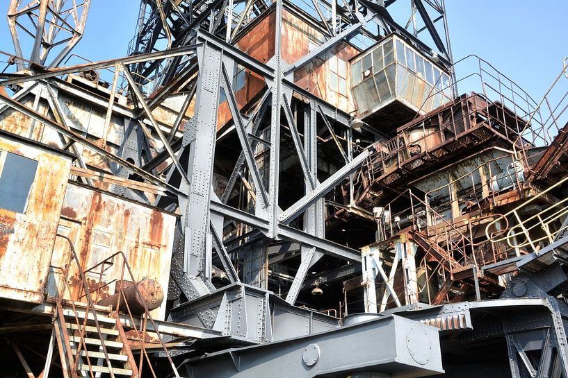 Ehemaliger Kohlebagger im früheren Tagebau Golpa-Nord bei Gräfenhainichen von Heiko Kueverling