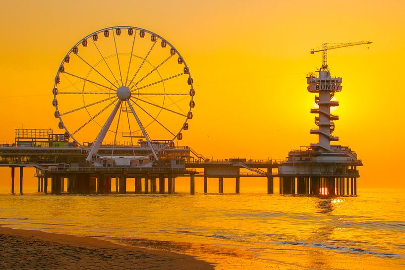 The Pier of Scheveningen in gold by Caroline Drijber