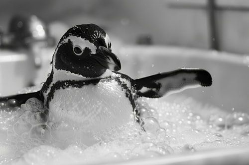 Vrolijke pinguïn in bad - een betoverende badkamerfoto voor je WC