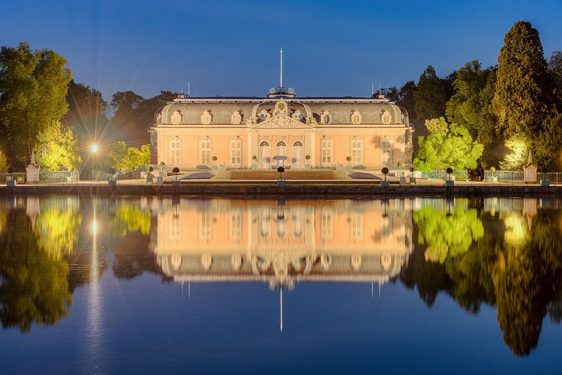 Schloss Benrath in Düsseldorf von Michael Valjak