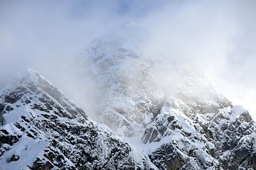 The Mountain Collection | Kopf in den Wolken von Lot Wildiers Photography