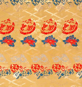 Japans goudpatroon stof met rode bloemen. van Dina Dankers