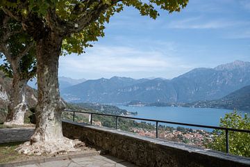 Uitzicht op het Lago di Como (Italie) van Rick Van der Poorten