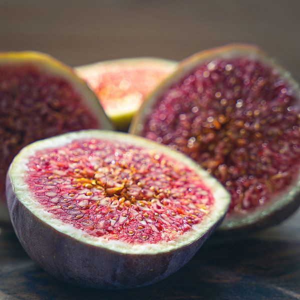 Figs cut in half by E Jansen