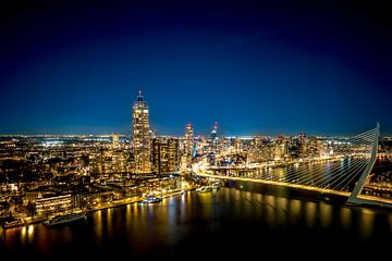 Rotterdam centrum avondzicht  van Sjoerd van der Wal Fotografie