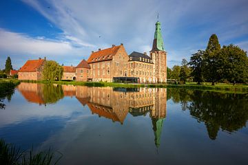 Kasteel Raesfeld in het Münsterland in de zon van Adelheid Smitt