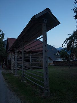 Hooirek in Sloveens boerendorp van Rinke Velds