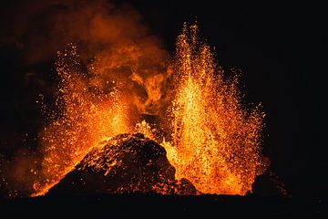 Nachtelijke spektakel bij de Fagradalsfjall vulkaan van Martijn Smeets