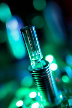 Gloeilamp met futuristische technologie van Poster Art Shop