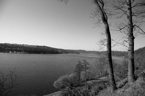 Impressies van het Baldeney-meer in Essen, Duitsland