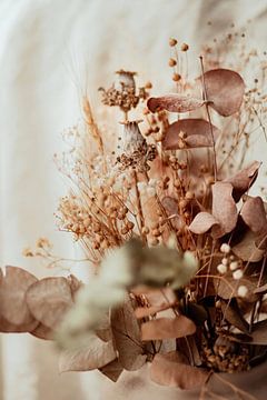 Vase with dried flowers by Melanie Schat