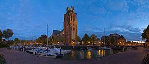 Panorama Grote Kerk Dordrecht aan de haven van Anton de Zeeuw