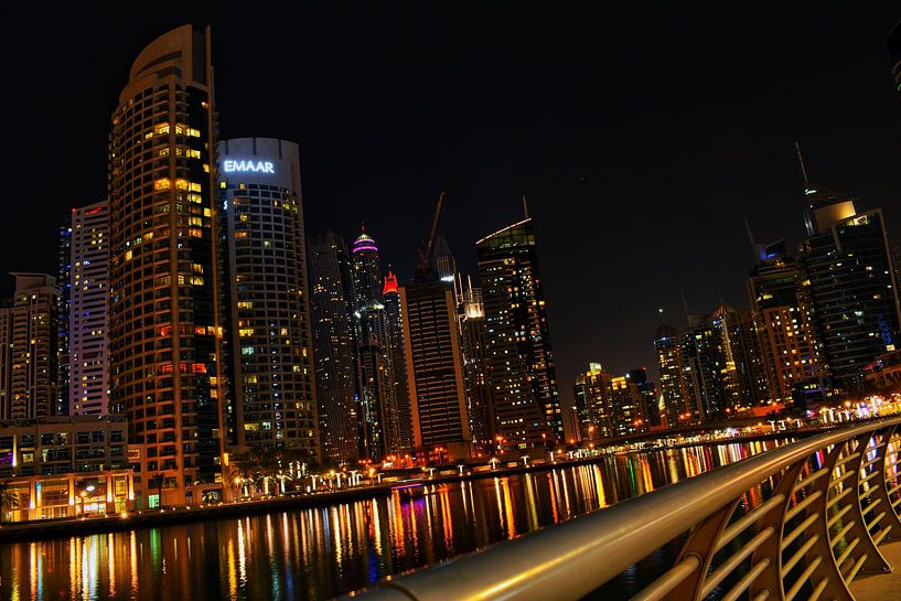 Dubai by Hello Pompoyo