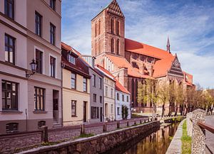 Mühlengrube mit Nikolaikirche in der Altstadt von Wismar in Mecklenburg-Vorpommern