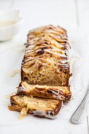 Gâteau aux poires avec glaçage sur Nina van der Kleij