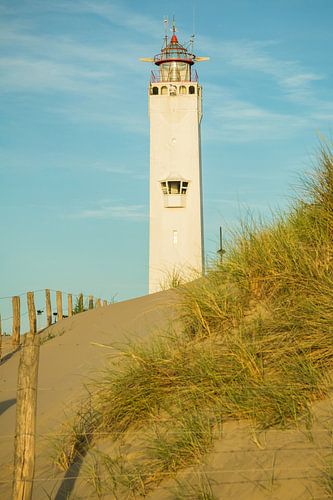 De witte vuurtoren in Noordwijk