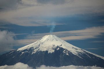 Uitzicht op Volcán Villarrica in Chili, nabij Villarrica en Pucón van A. Hendriks
