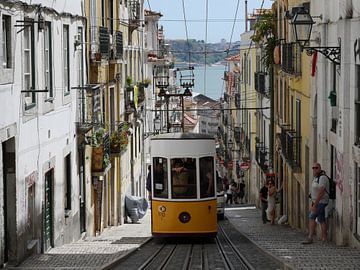 Tram Lisboa van Marco van't Woudt