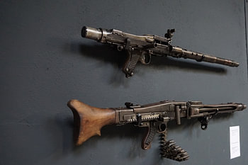 MG42