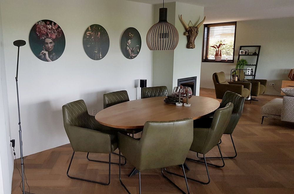 Crown of Flowers by OEVER.ART