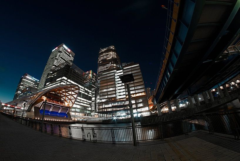 London by Hello Pompoyo