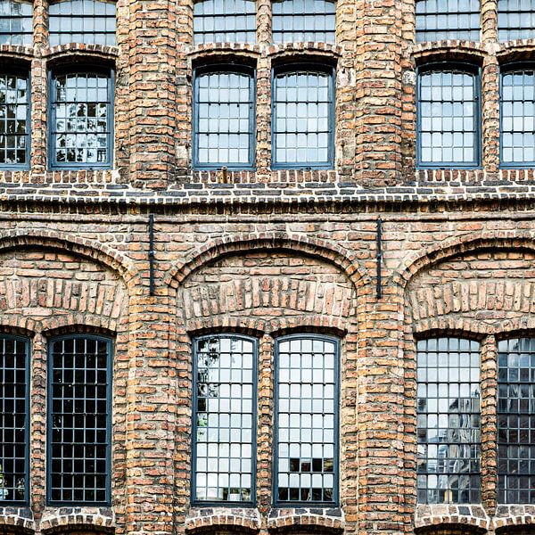 Brick facade by Dieter Walther