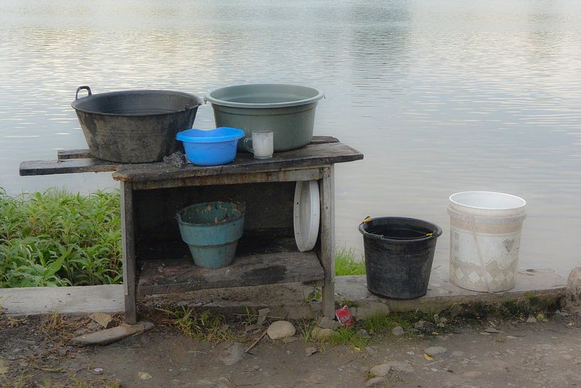 De afwas aan het meer van Poso van Jacintha Van beveren