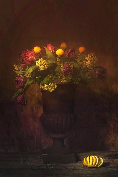 Flower Bomb van Saskia Dingemans Awarded Photographer