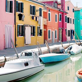 Venice | Colored houses at Burano Island in Italy | Bright summer vibe travel photo wall art print by Milou van Ham