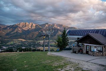 Ski resort in de bergen van Jesper Drenth Fotografie