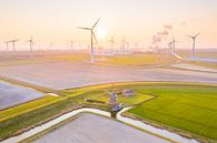Poldermolen Goliath bij Zonsopkomst van Droninger thumbnail