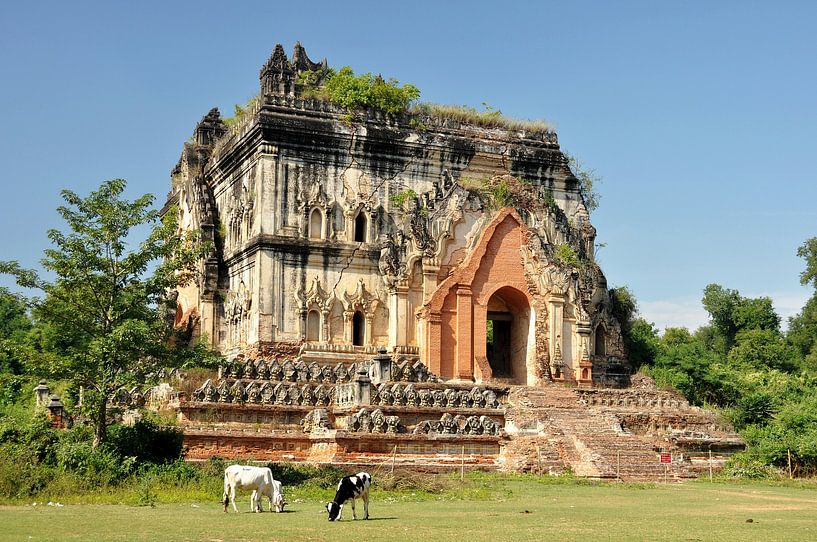 Inwa: Remains of an ancient Burmese capital by Frank Photos