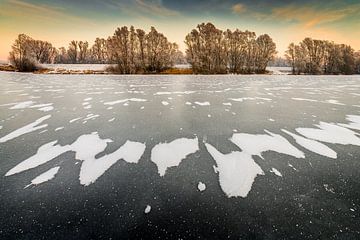 Nederlands winter landschap von Chris Stenger
