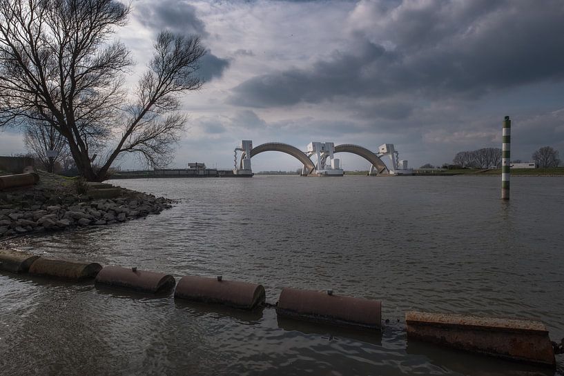 Lockside complex near Maurik-Amerongen by Moetwil en van Dijk - Fotografie