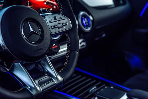 Mercedes-Benz AMG GLA 45 S by Bas Fransen