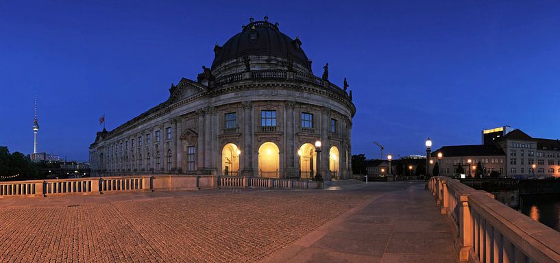 Bodemuseum Berlin by Frank Herrmann