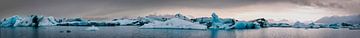 Schwimmende Eisberge in der Gletscherlagune Jokulsalon in Island von Sjoerd van der Wal Fotografie