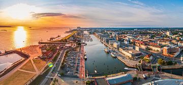 Bremerhaven met zonsondergang van Mustafa Kurnaz