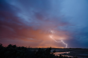 Onweer en Bliksem tijdens de bloedmaan
